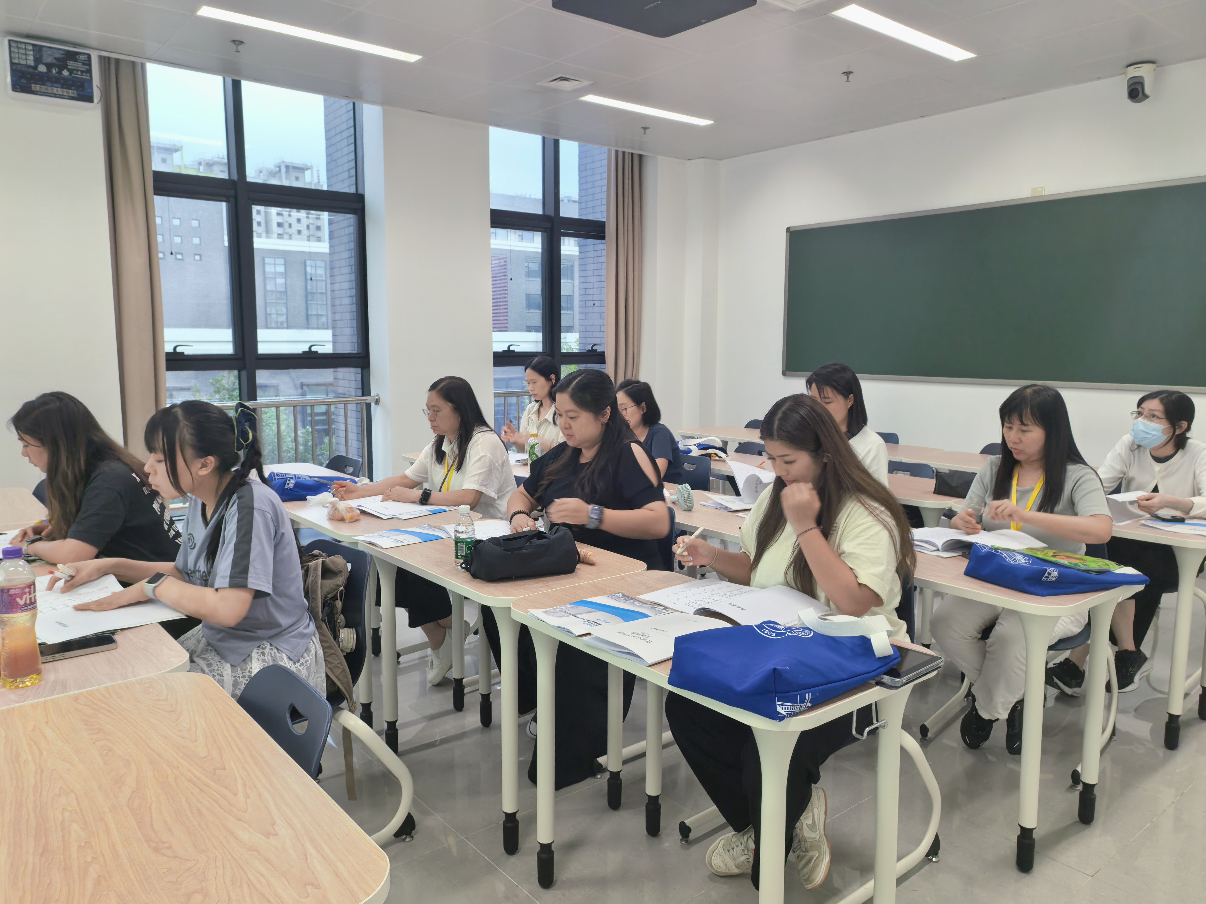 培训照片.jpg